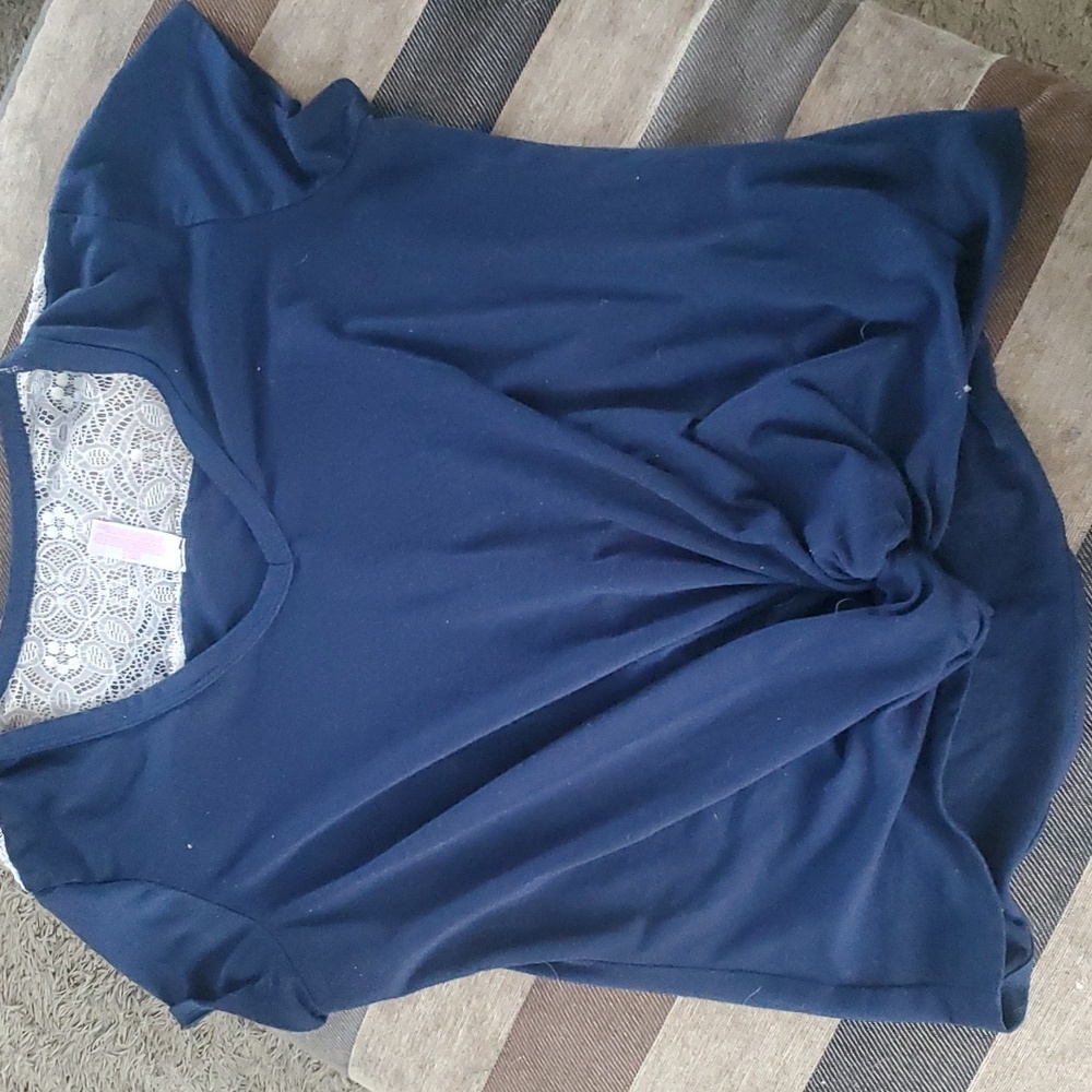 Woman lace shirt